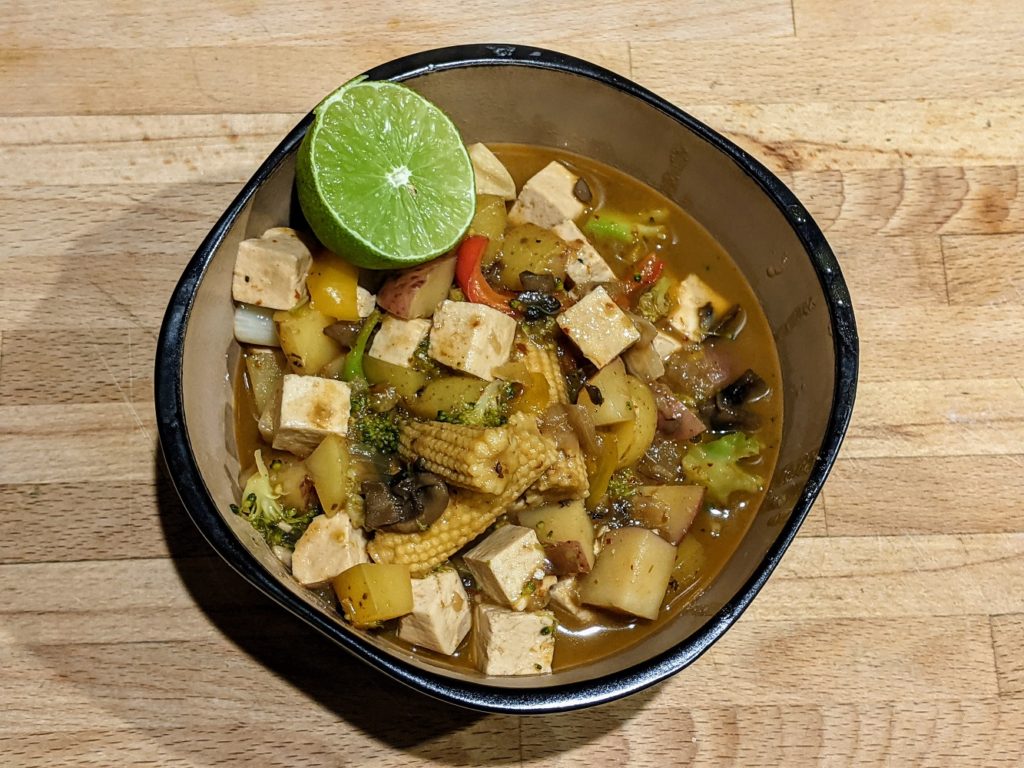 Simple Thai curry with tofu and lime